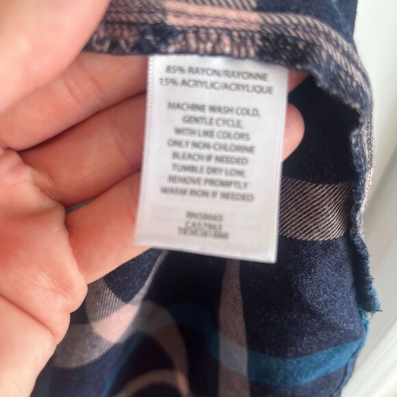 Treasure & Bond Blue Pink Plaid Long Sleeved Button Down Boyfriend Shirt SZ Med - Picture 8 of 8